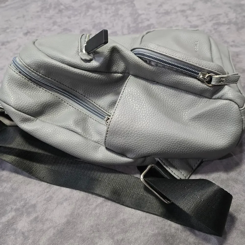 Kenneth Cole Reaction Gray Medium Size Backpack Travel Bag